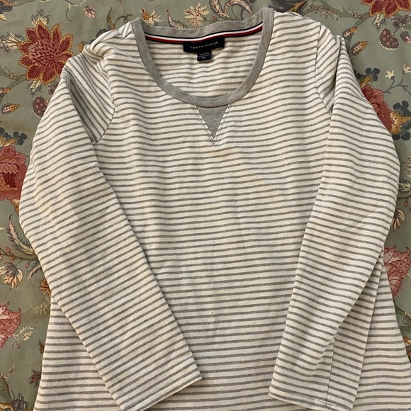 Women’s sweater - Picture 2 of 2